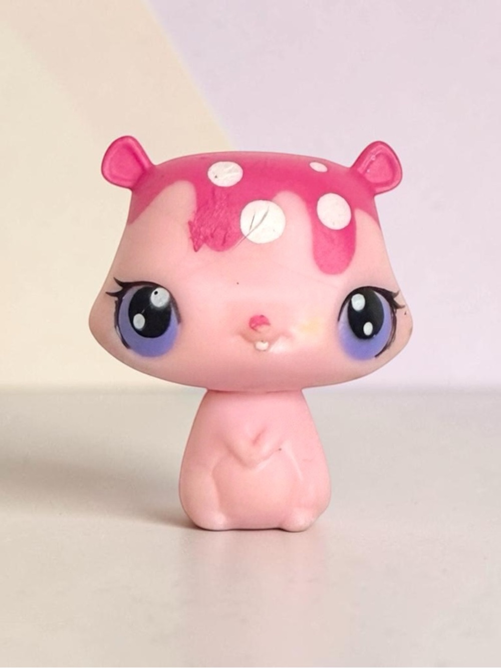 littlest pet shop # 3008 pink & white squirrel with purple eyes